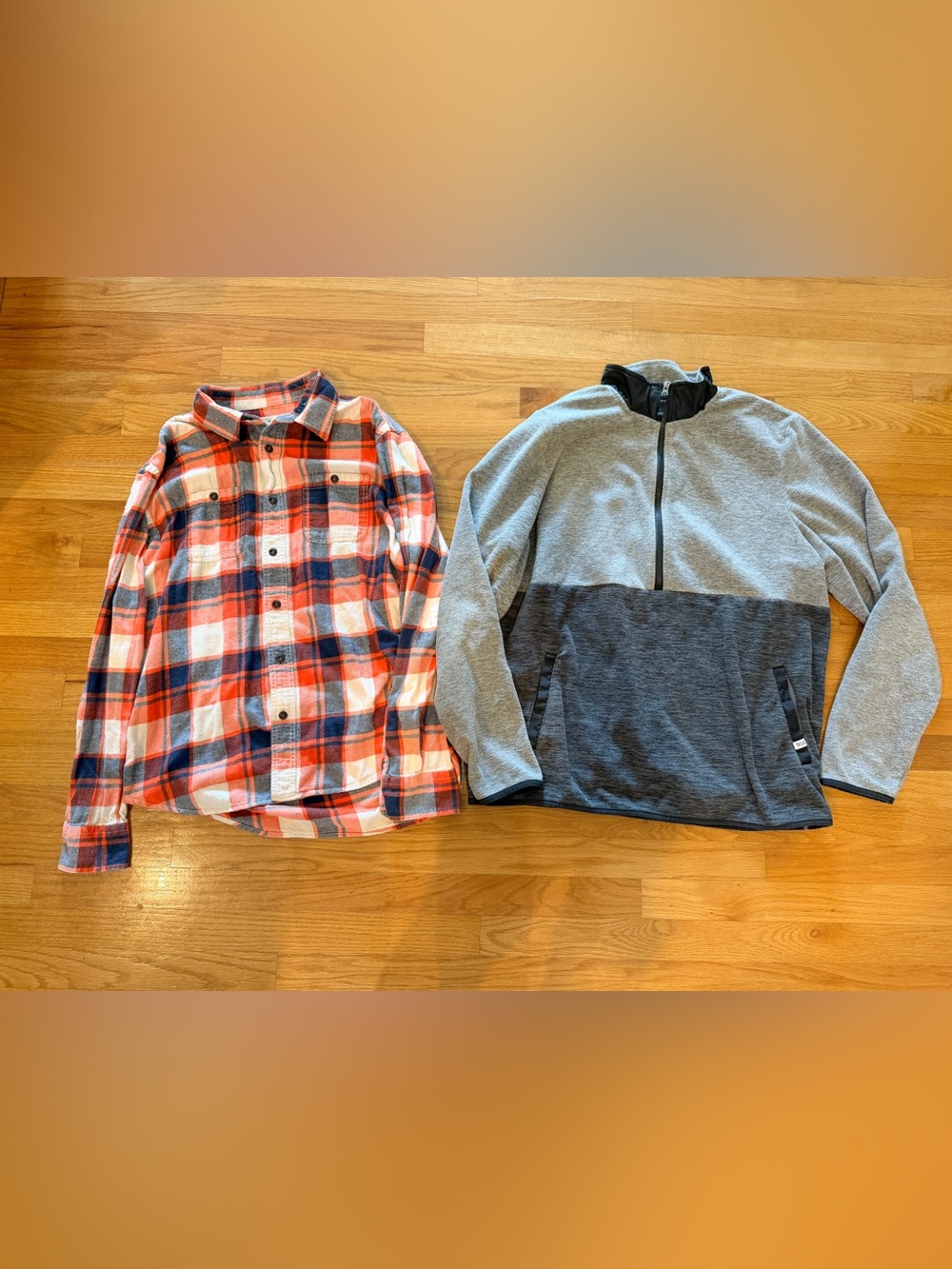 Men’s Plaid Button-Up Shirt & Color-block fleece Pullover XL set